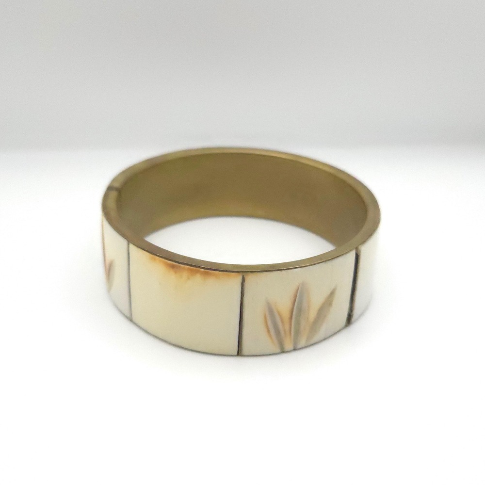 Vintage Brass Bangle‎ Bracelet Carved Cream Inlay Leaf Motif Segmented Boho
